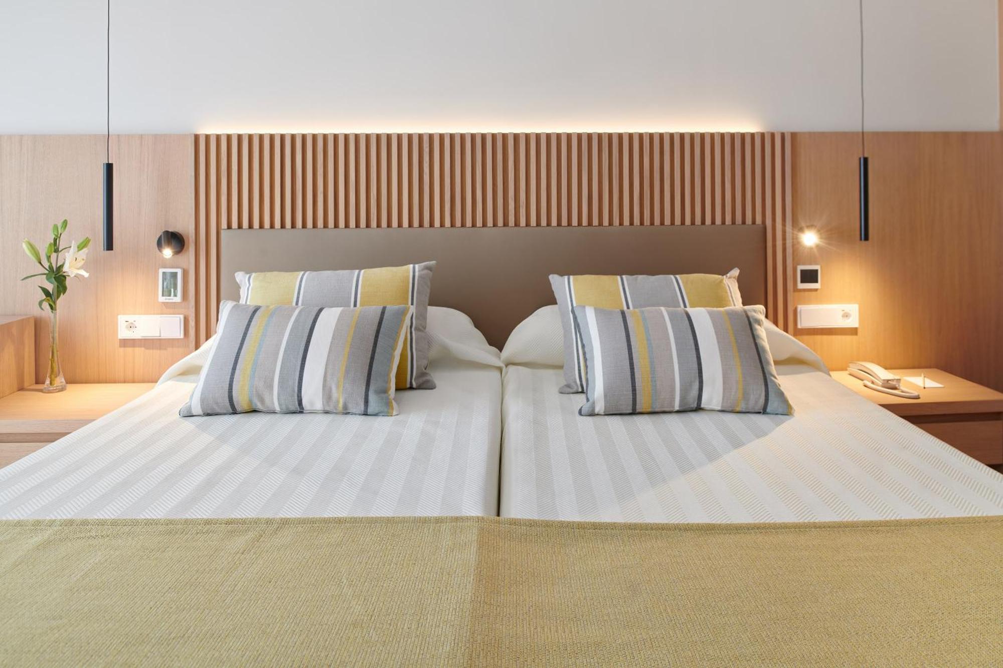 Hipotels Mediterraneo Hotel - Adults Only Са Кома Екстериор снимка